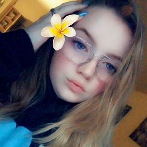 Meet your Posher, Kailey